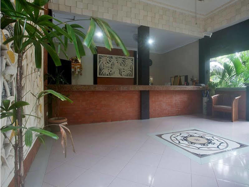 Puri Ganesh Hotel Legian Eksteriør billede